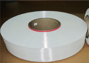 China Voll stumpfes gesponnenes Garn 50D/24F des Weiß-100 Polyester geblichen für das nähende Spinnen fournisseur