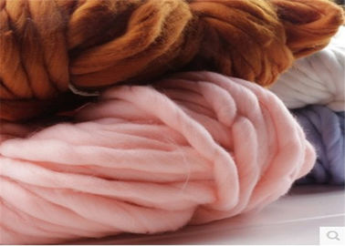 China Gefärbtes weiches fantastisches Strickgarn-/Wollklumpiges Garn-dick supersperriges fournisseur