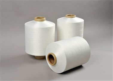 China Aufbereitetes rohes weißes Garn des Polyester-DTY, gesponnene hohe Hartnäckigkeit des Polyester-Garn-50D/24F fournisseur