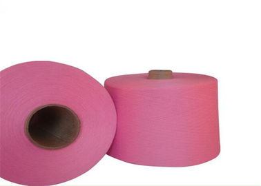 China Farbiges gefärbtes 100% spannen das Polyester-Garn, das für strickendes Gewebe aufbereitet wurde fournisseur